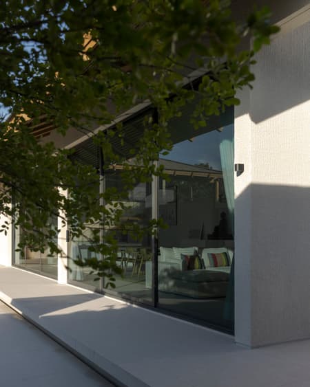 Baan Tectonix House